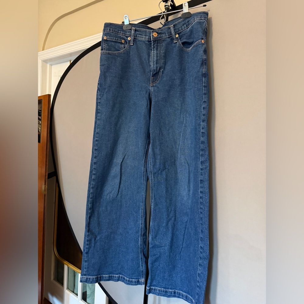 GAP High Rise Stride Wide-Leg Jeans - Size 31 / 12R